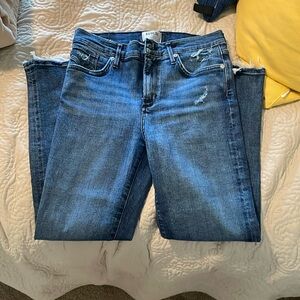 Straight distressed jeans